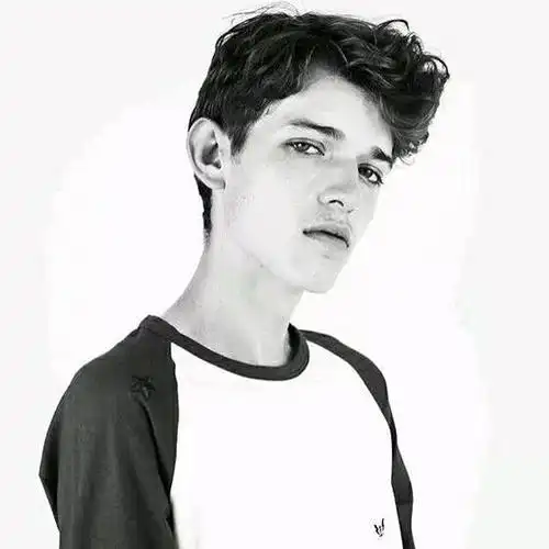 6686体育银牌作者Quentin