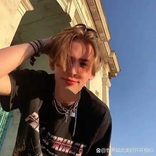 6686体育铜牌作者痴迷旧戏