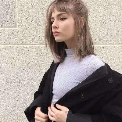 6686体育铜牌作者Britta