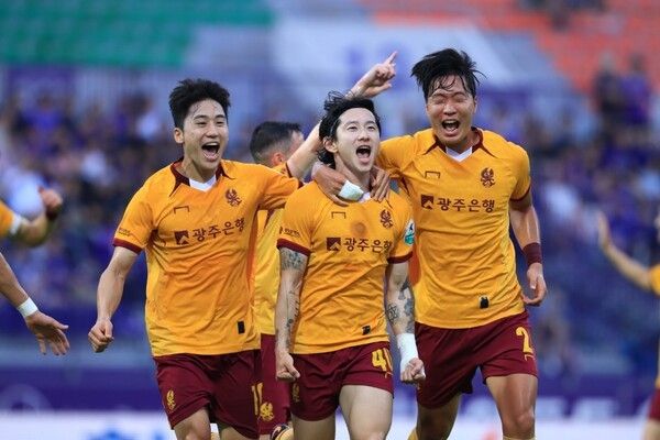 光州主帅李正孝：我们还有6场竞赛要踢，期望全力打好保级战