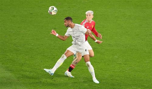 曼联 vs 巴恩斯利